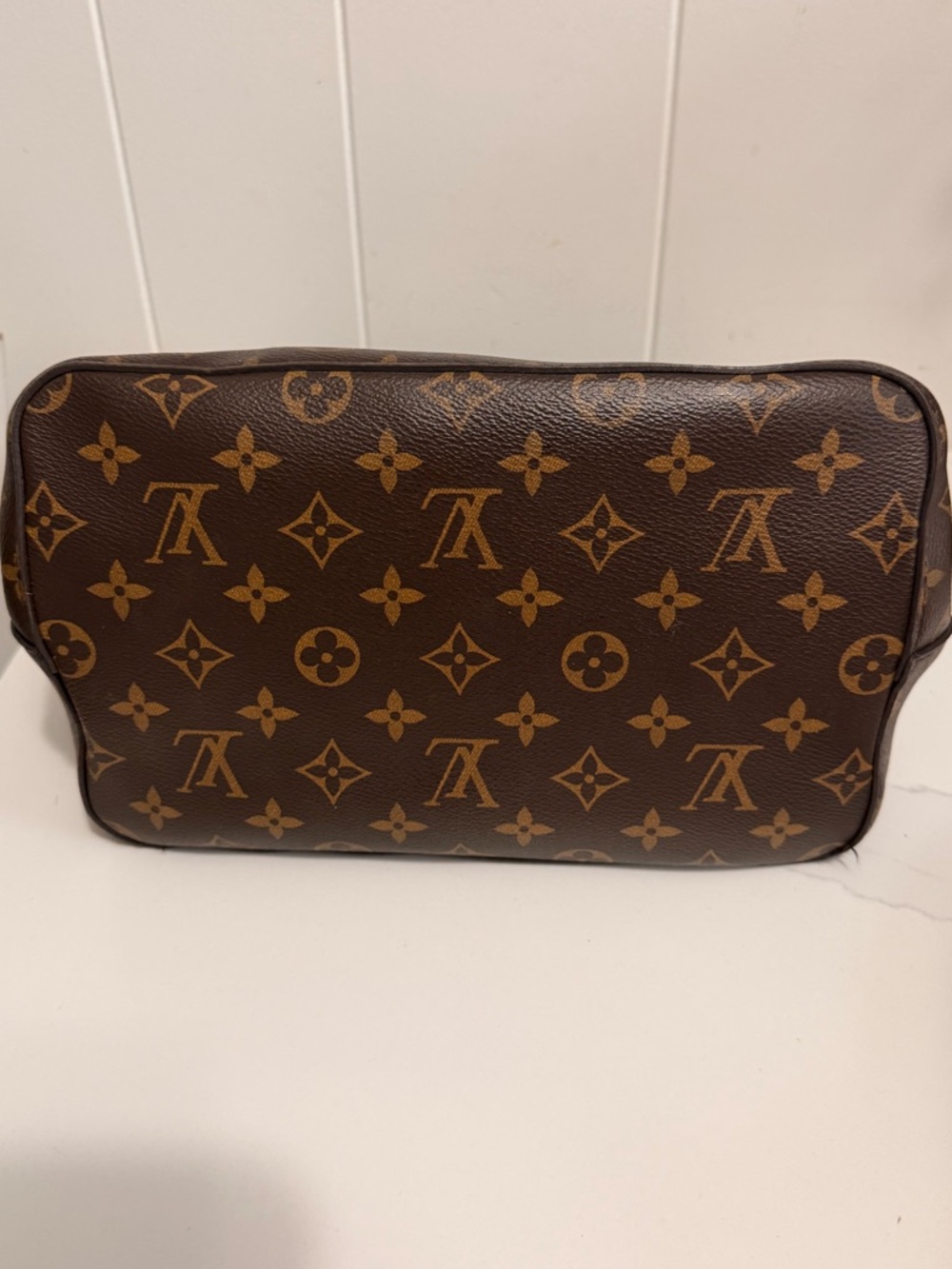 Louis Vuitton Monogram Canvas Black Trim Drawstring Shoulder Bag - Picture 5 of 9